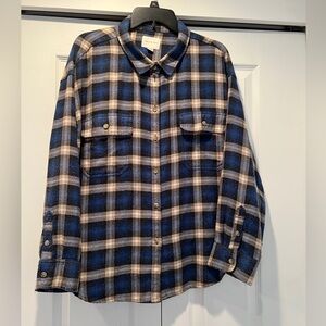 American Eagle woman’s flannel size XL
